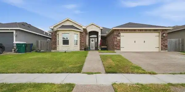 7961 Snake River DR