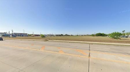 7151 Williams DR