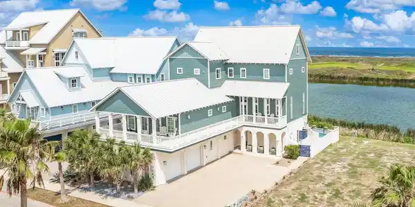 148 Sunrise Ave