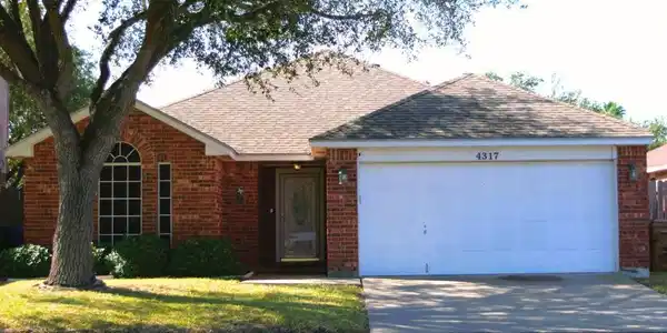 4317 Aaron DR