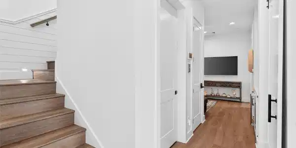 Image 4 Image 4