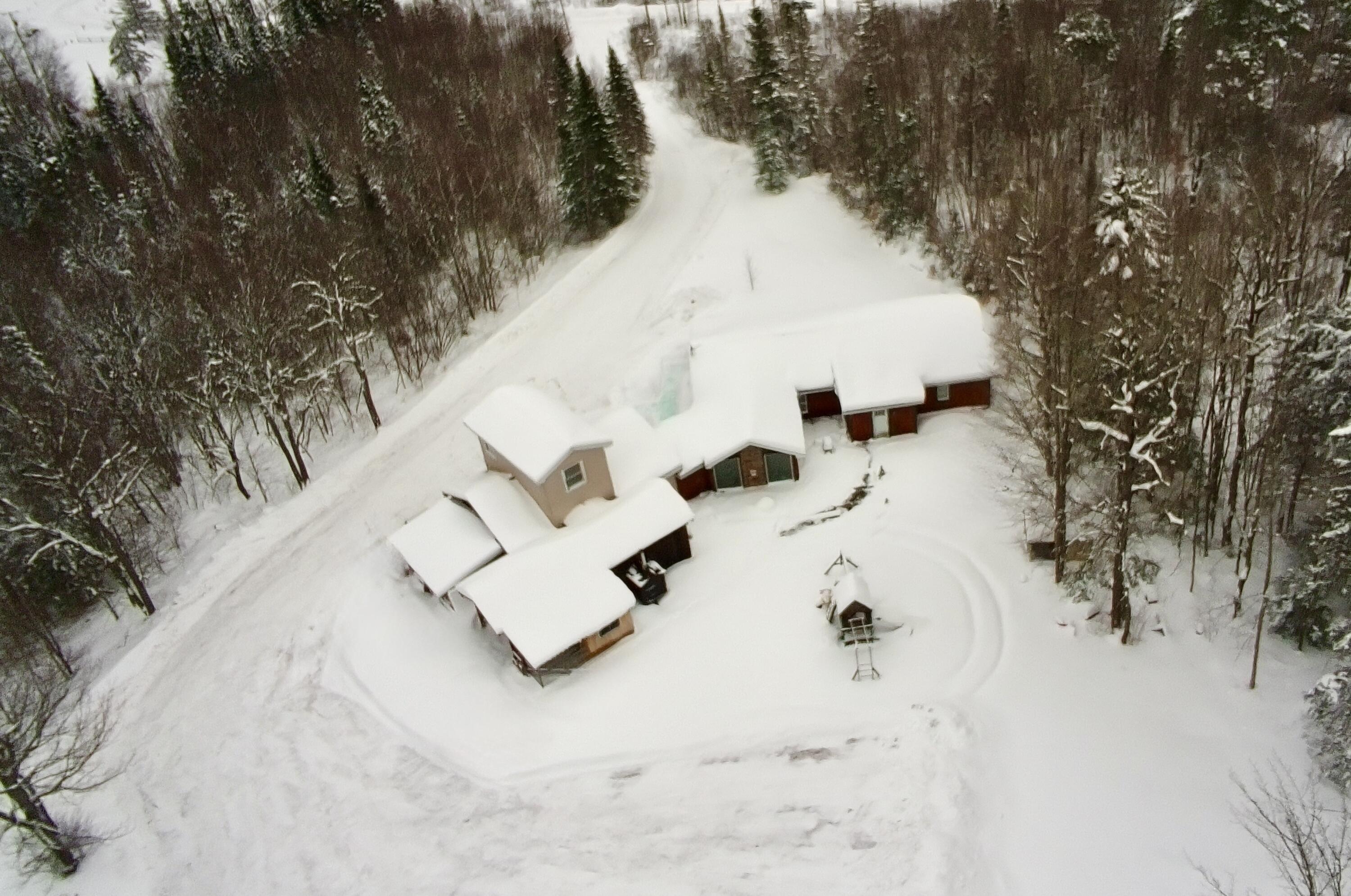 Image 1: 3360213_100DRONE_SINR0291