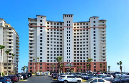 527 Beach Club Trail