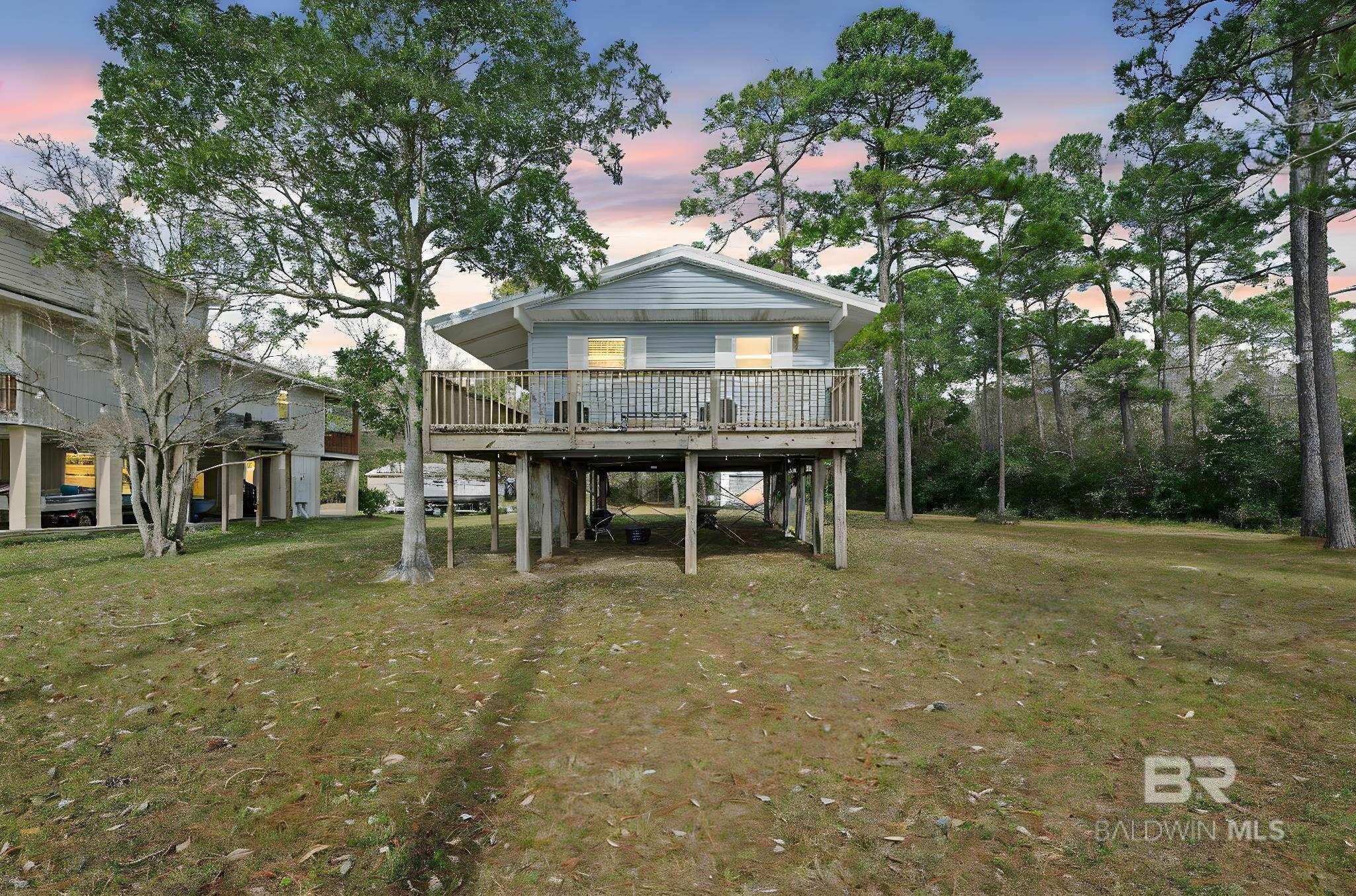 Image 2: Back Of Structure