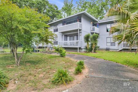 2095 S Sea Cliff Drive