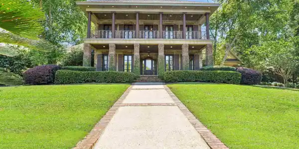 118 Augusta Court