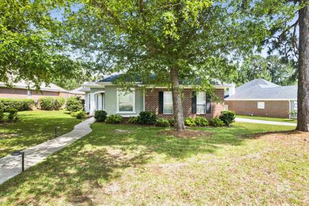 31304 Oakridge Court