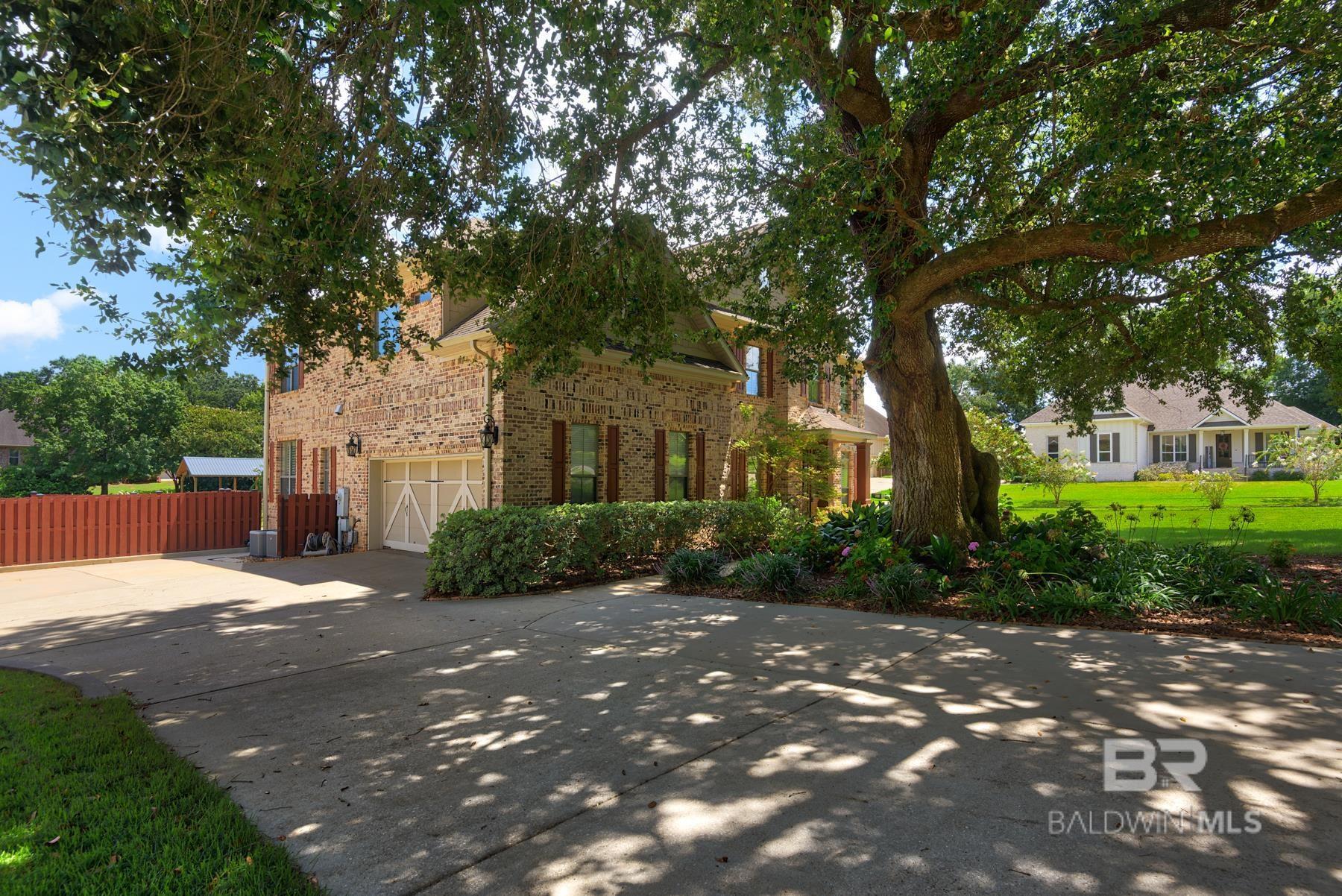 Image 3: Side Of Structure