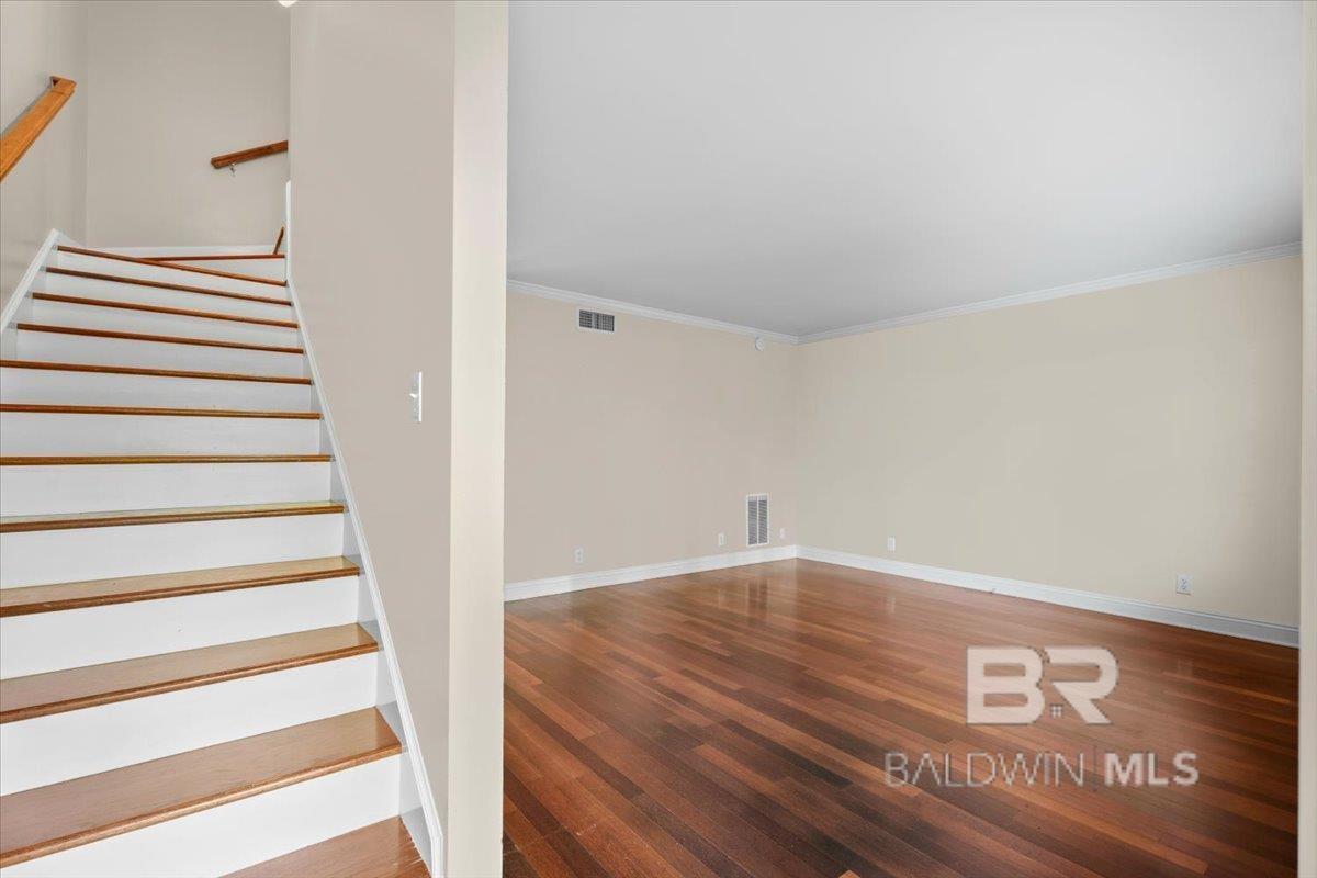 Image 4: Stairs