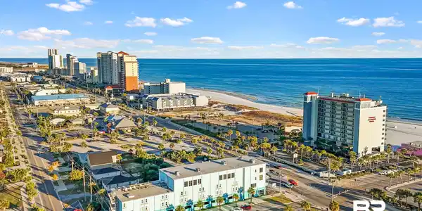 200 E Beach Boulevard