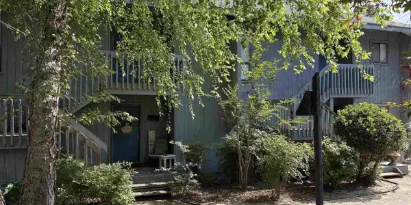 115 Golf Terrace