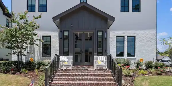 884 Inlet Circle