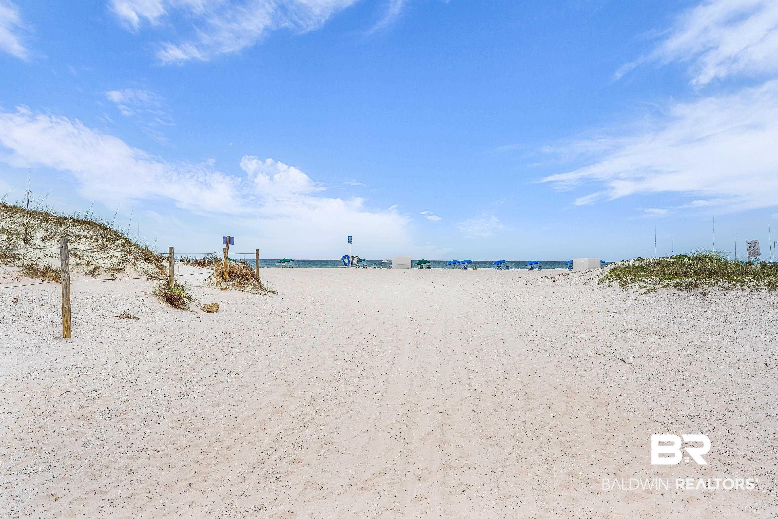 Image 3: Deeded Beach Access