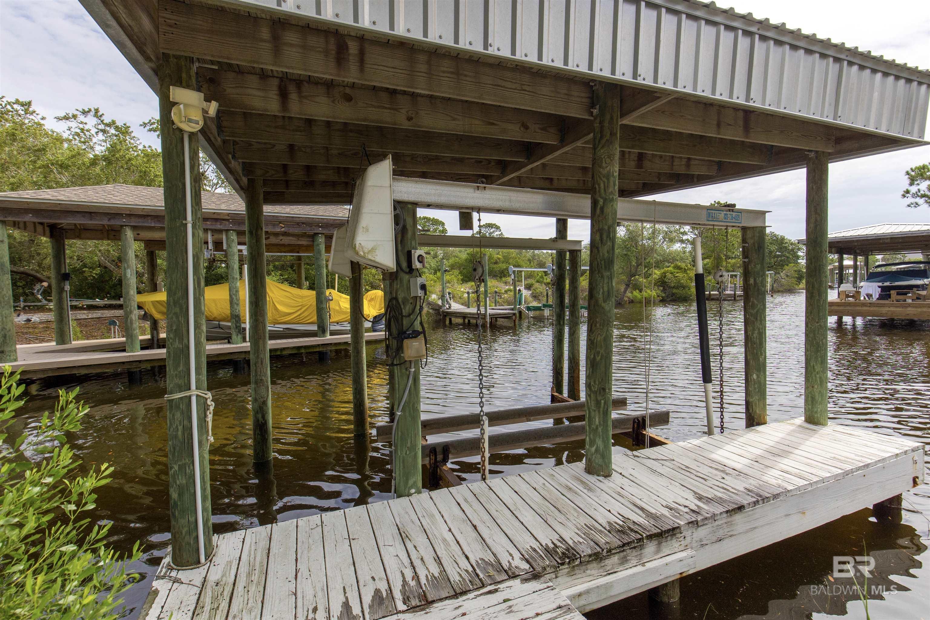 Image 4: Dock