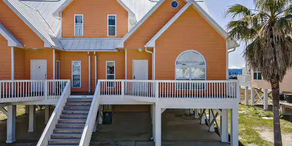 1454 Sandy Lane