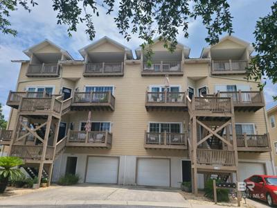 4 Yacht Club Drive