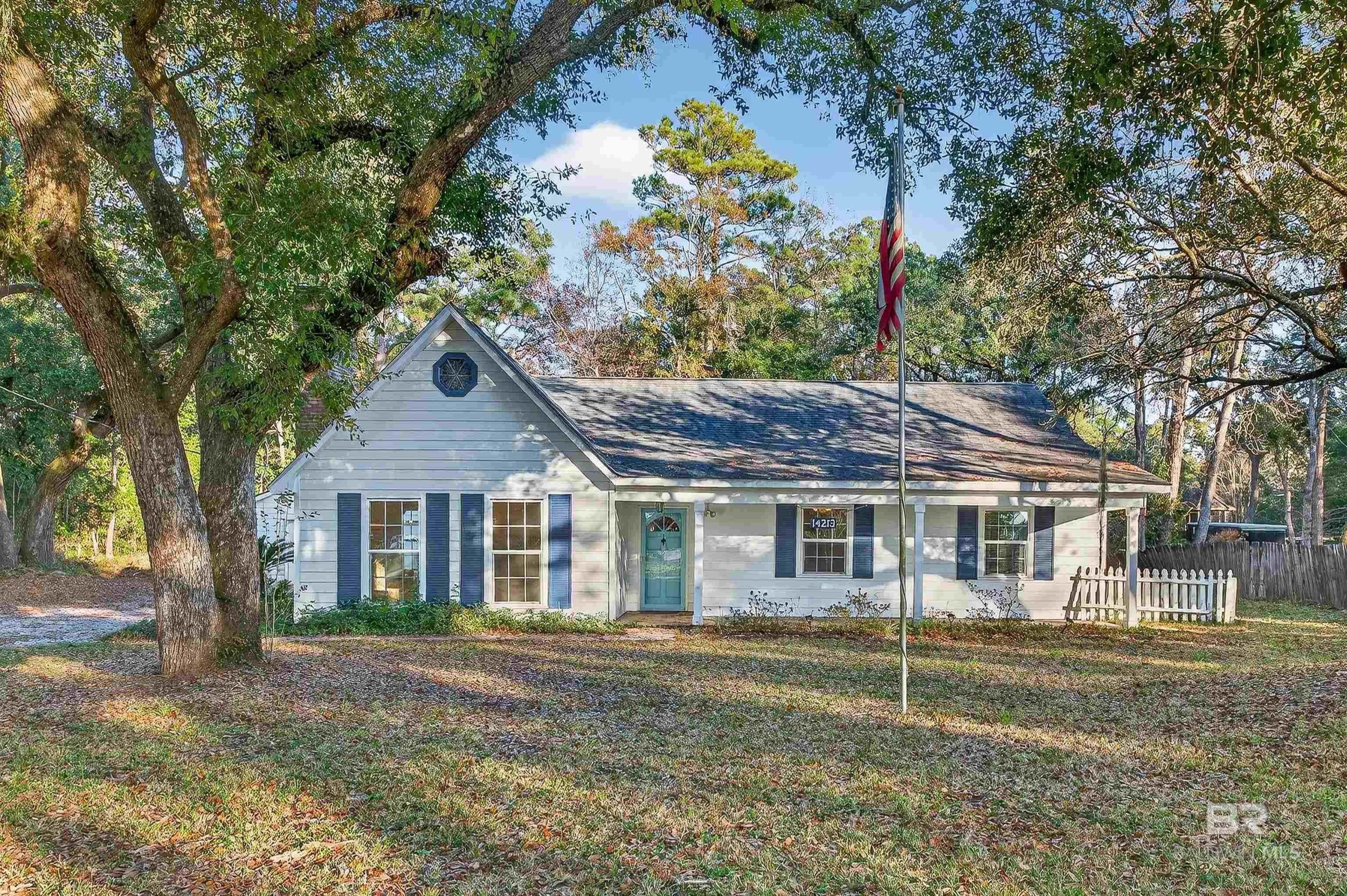 Image 2: Front Of Structure