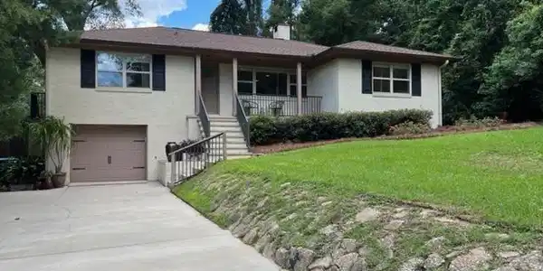 123 Confederate Drive