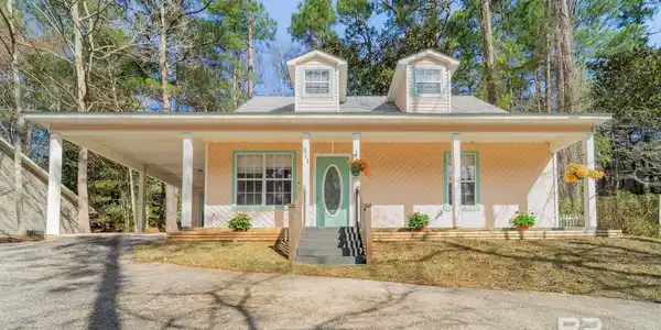 311 Ridgewood Drive
