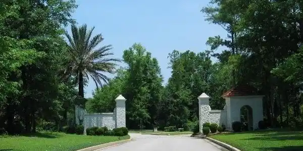 Image 2: Entrance to Neighborhood