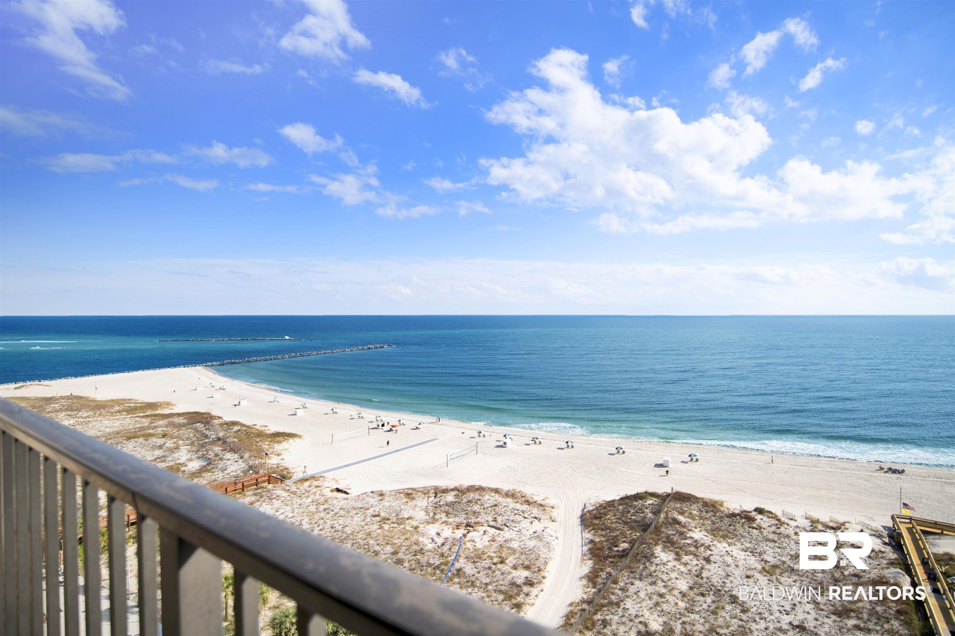 Image 2: Water view with nearby beach