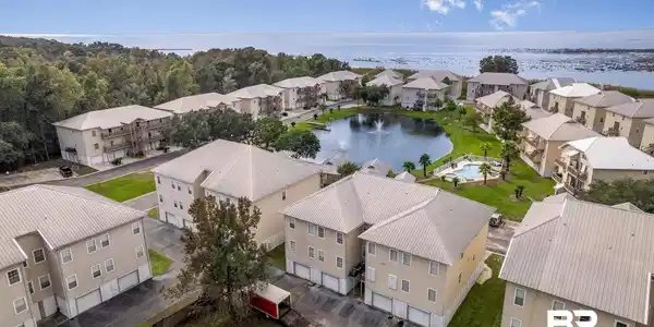 4 Yacht Club Drive