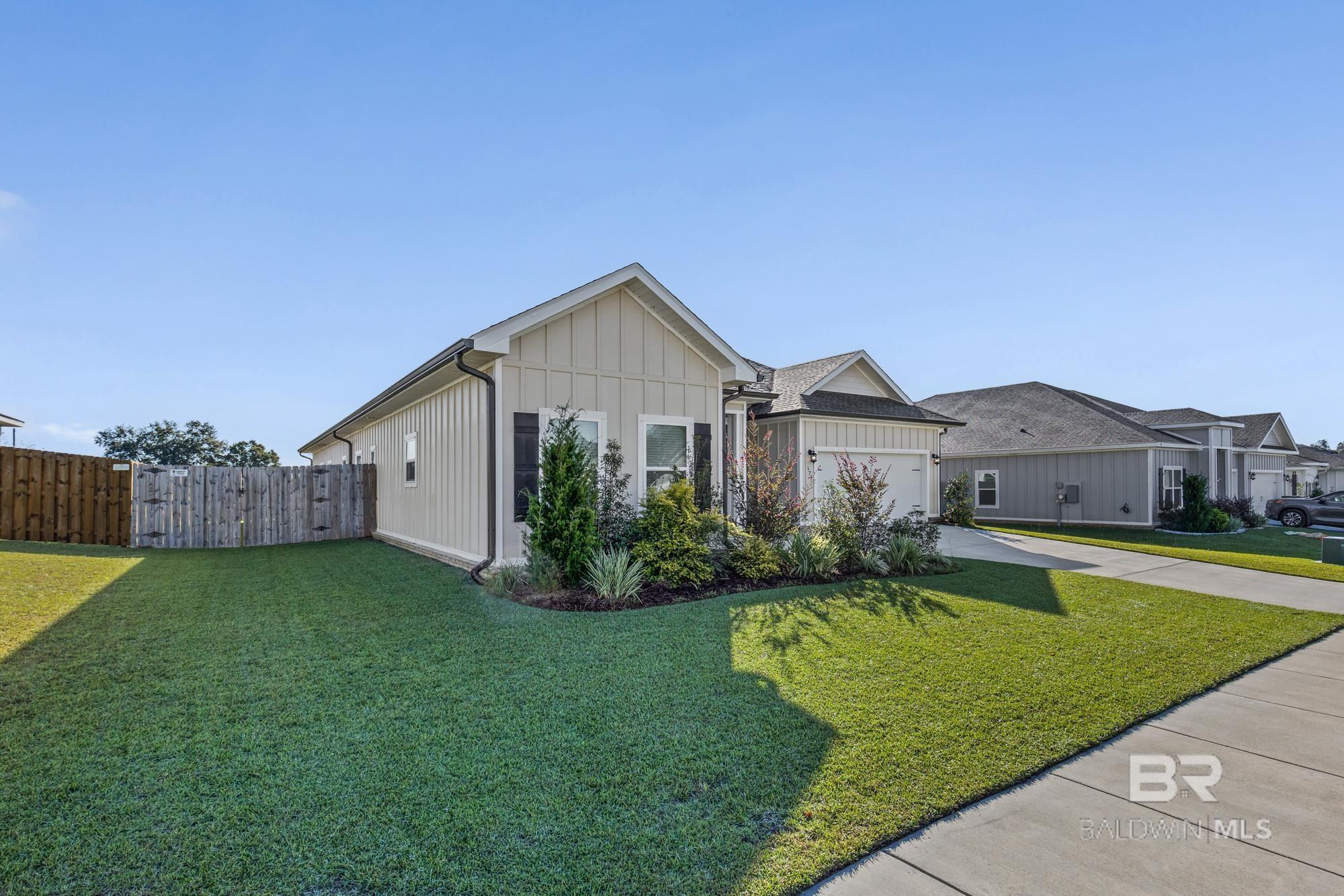 Image 3: Front Of Structure