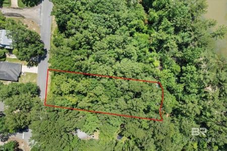 120 Lakeview Loop