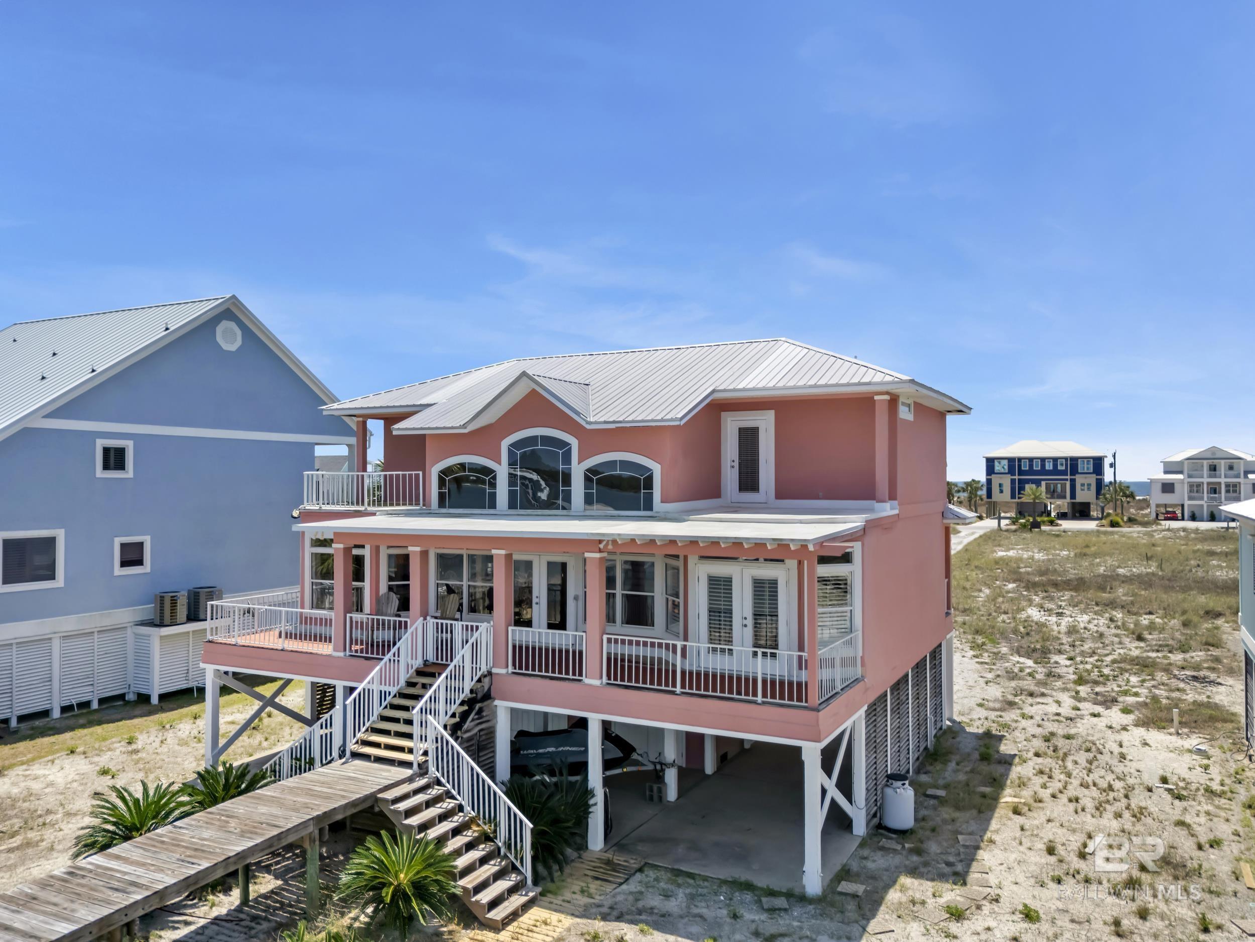 Image 4: Back Of Structure