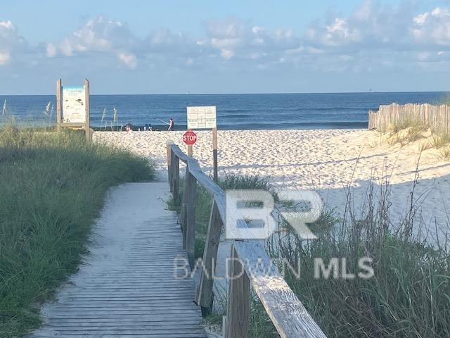 Image 2: Deeded Beach Access