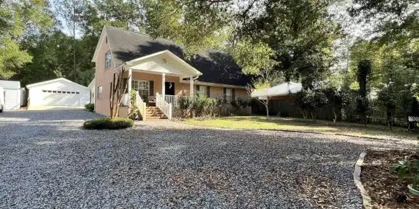 14040 Riverside Drive