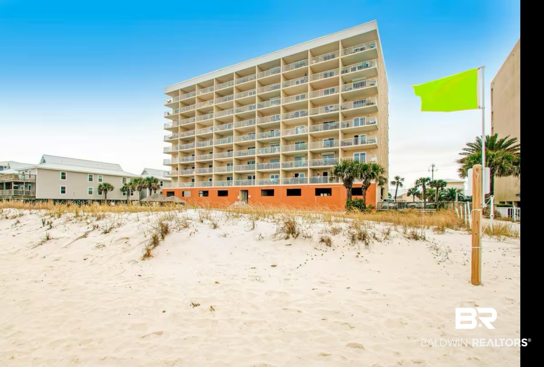 Image 2: View of apartment building / complex