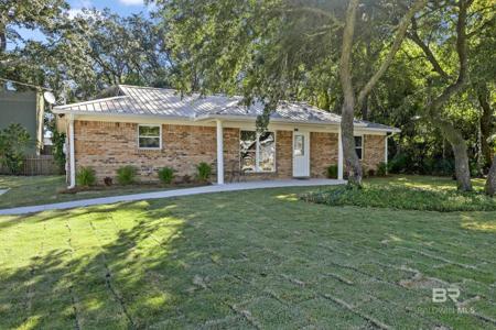 5406 Pensacola Avenue