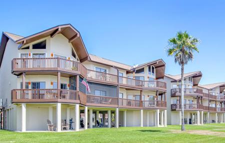 3806 Spinnaker Dr