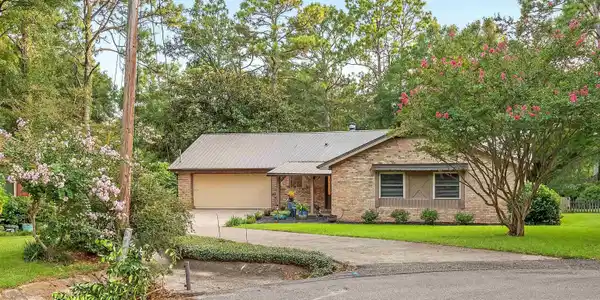 104 James Circle
