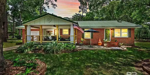 611 General Anderson Place