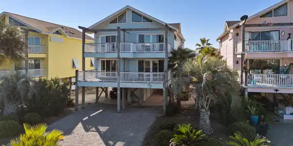 1227 Lagoon Avenue