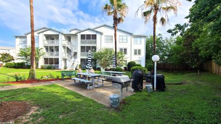 2200 Second Street