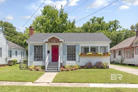 359 Tuttle Avenue