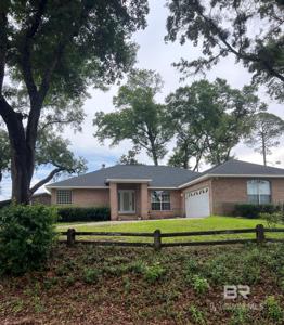2204 Club House Drive