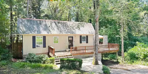 175 Lakeview Loop