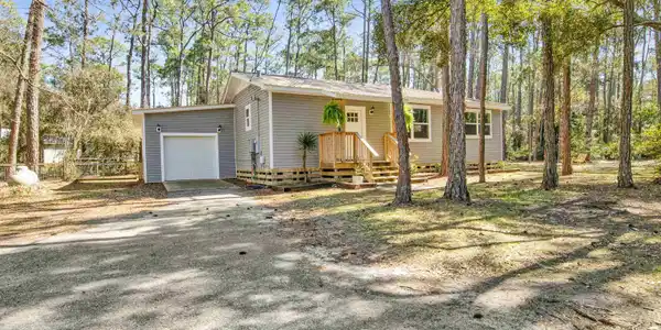 1105 Napoleon Place