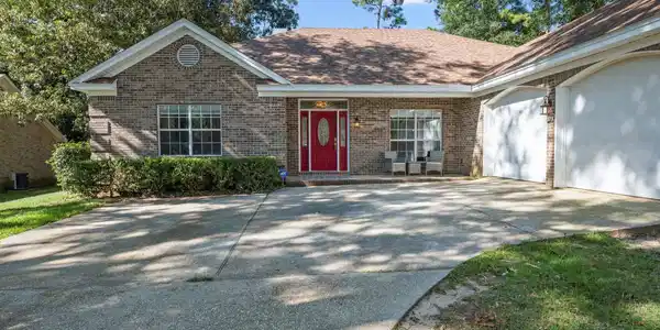 105 Bel Air Circle