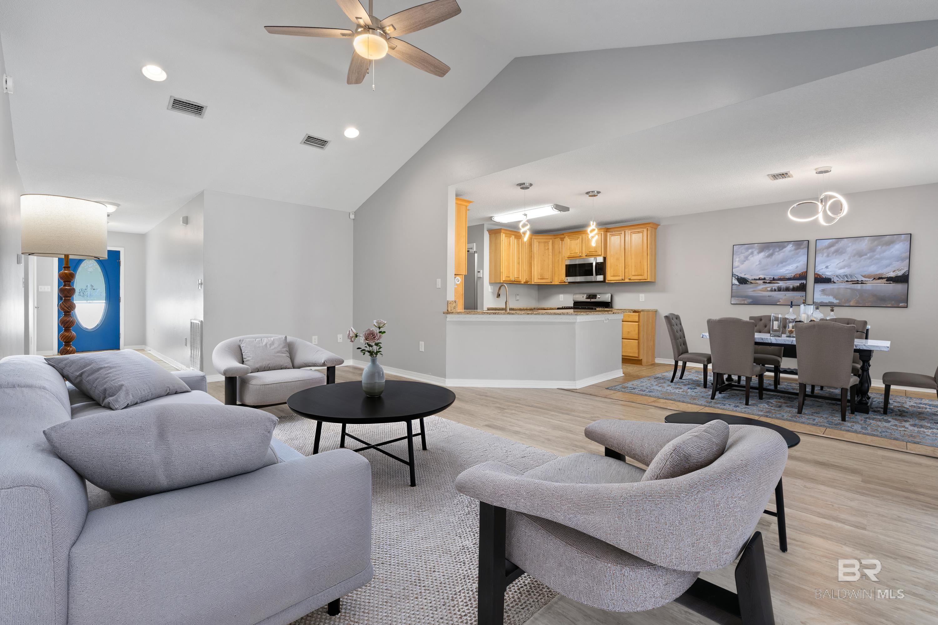 Image 2: Living Room