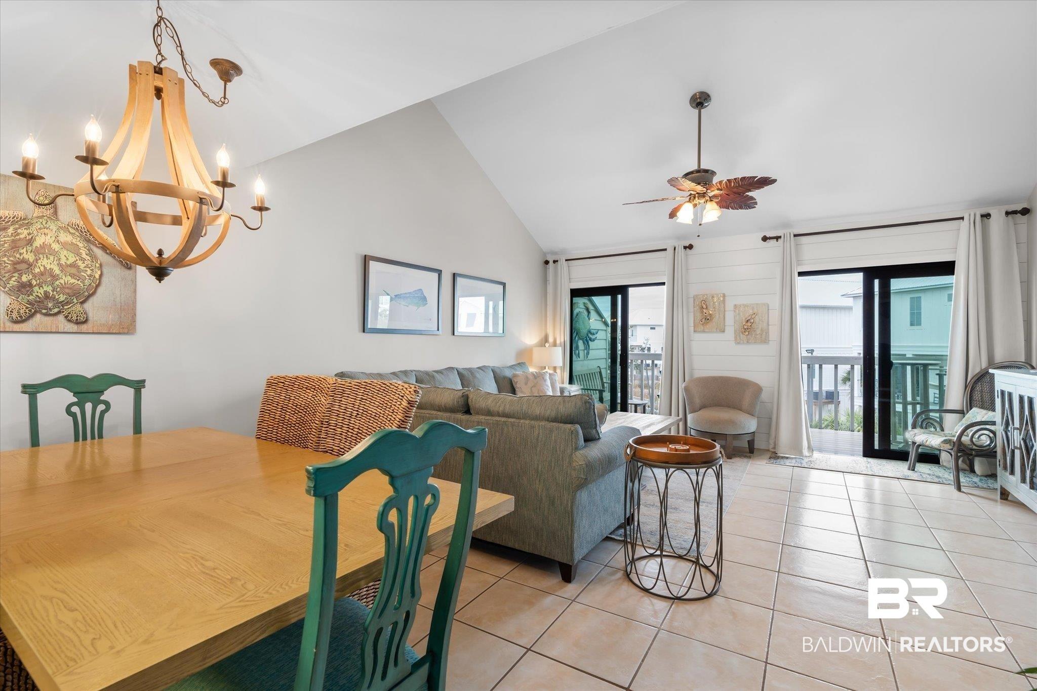 Image 3: Dining Living