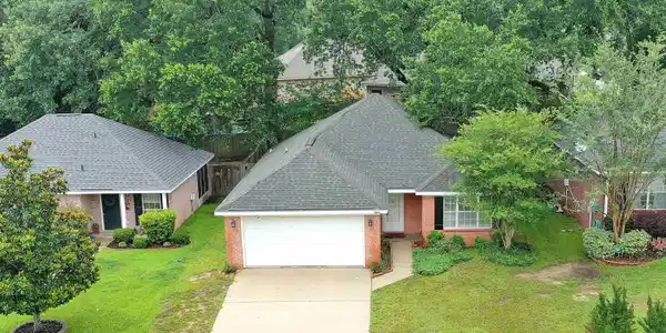 7613 Avery Lane