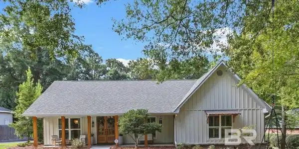 712 Oak Bluff Drive