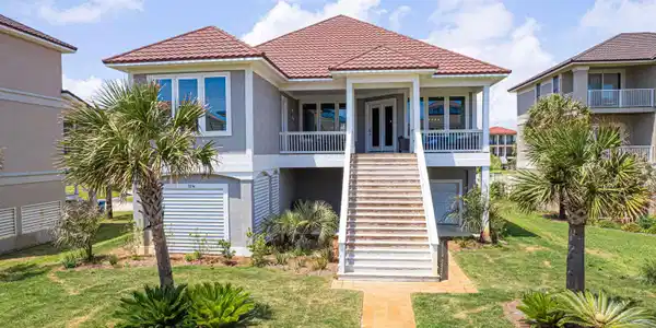 3214 Dolphin Drive