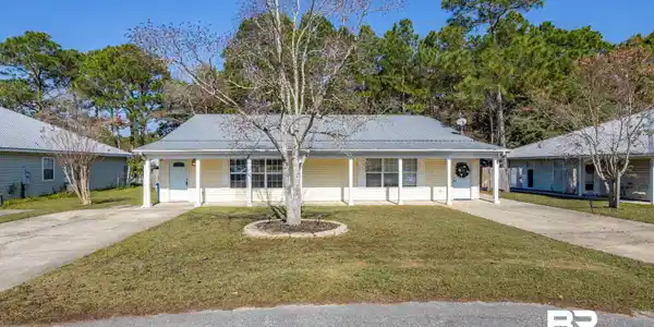 24989 Ivy Lane