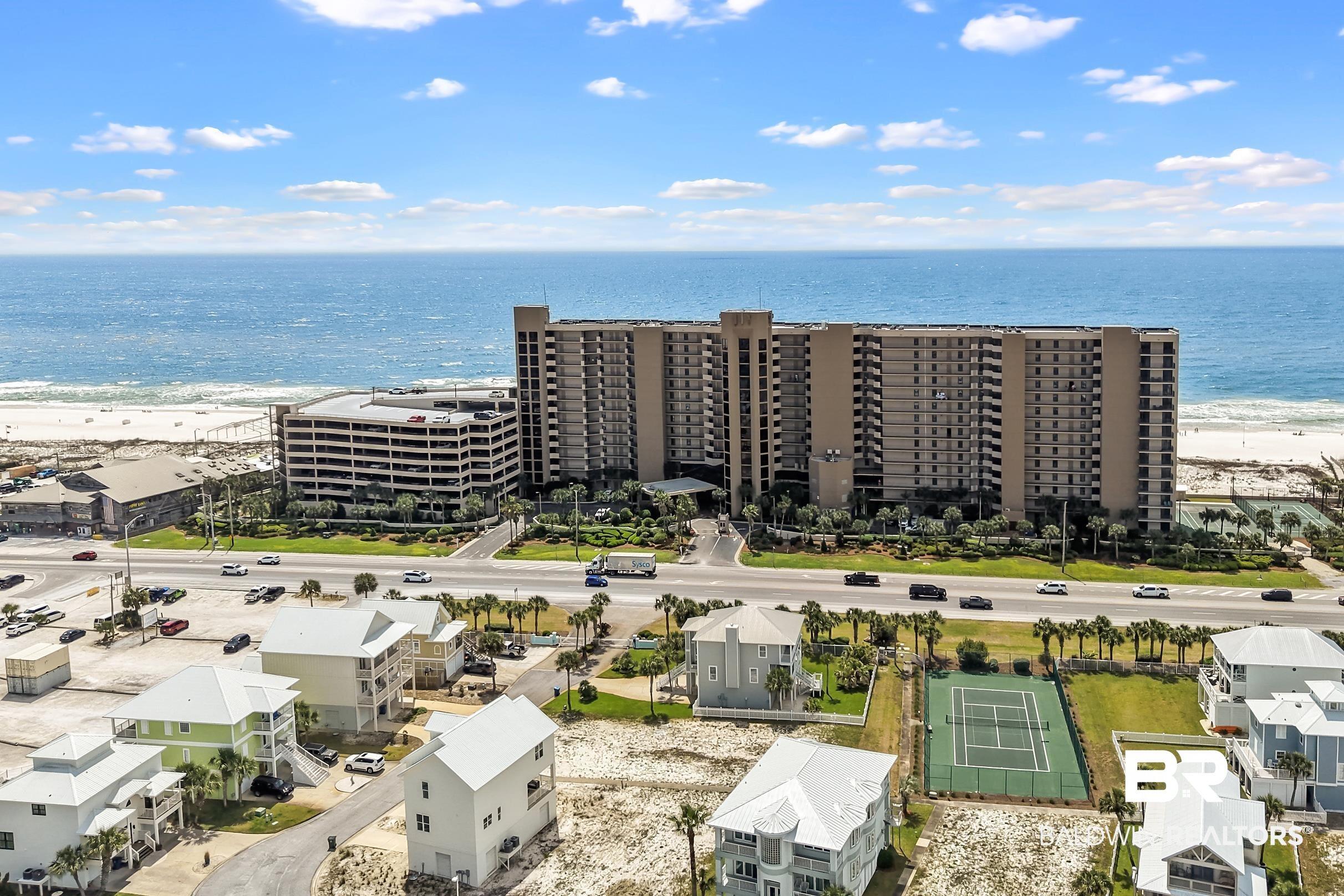 Image 4: Drone / aerial view of unending shoreline